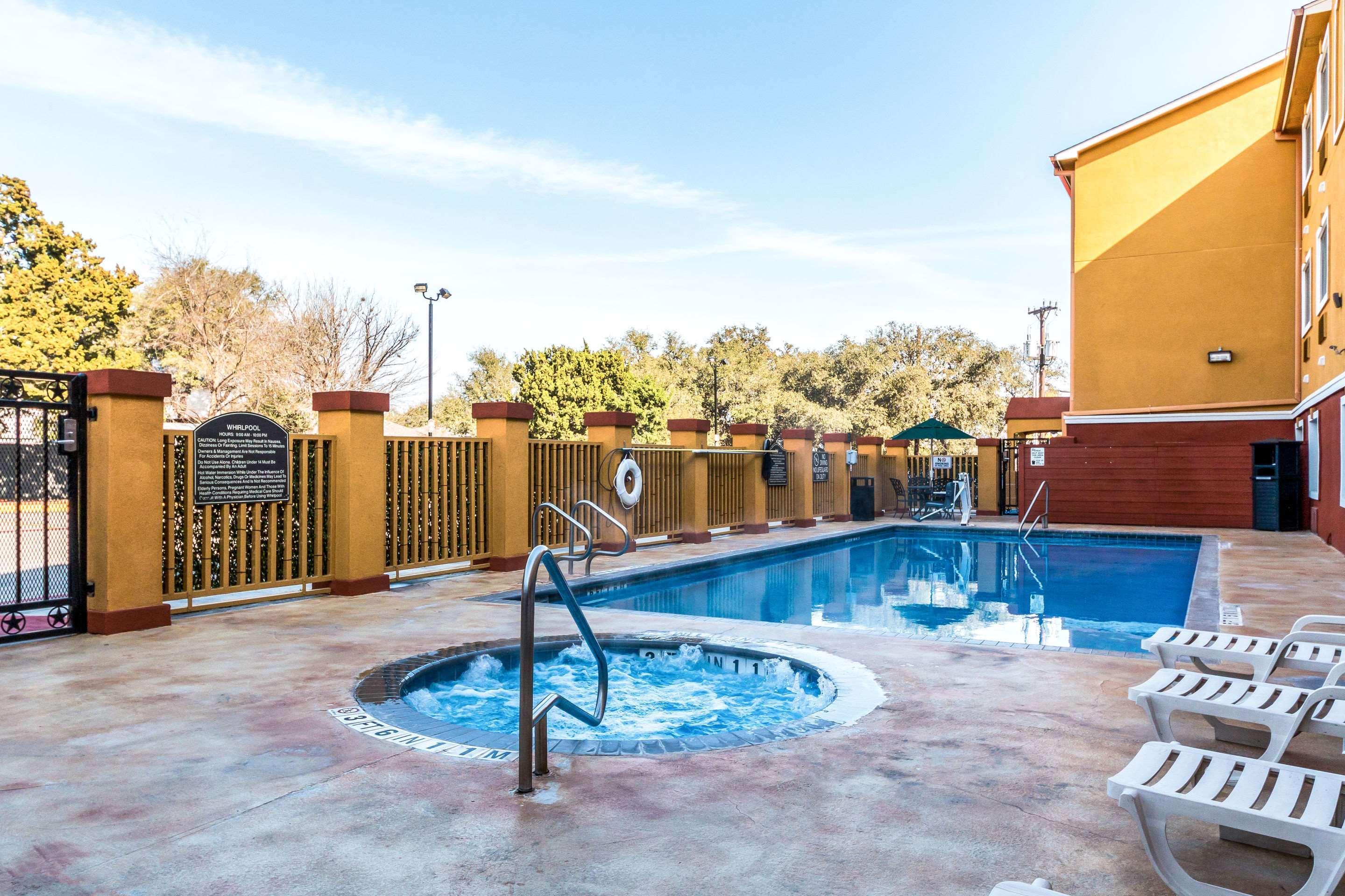 Quality Inn & Suites Seaworld North San Antonio Kültér fotó