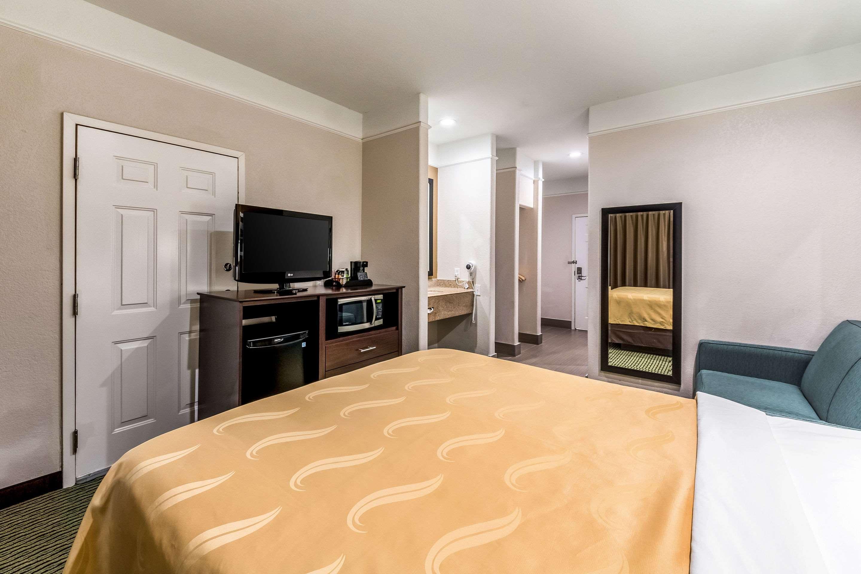Quality Inn & Suites Seaworld North San Antonio Kültér fotó