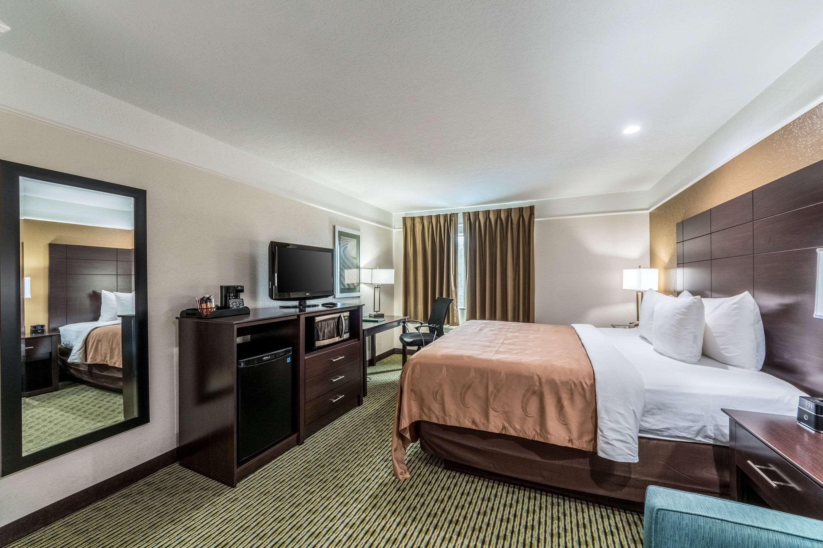 Quality Inn & Suites Seaworld North San Antonio Kültér fotó