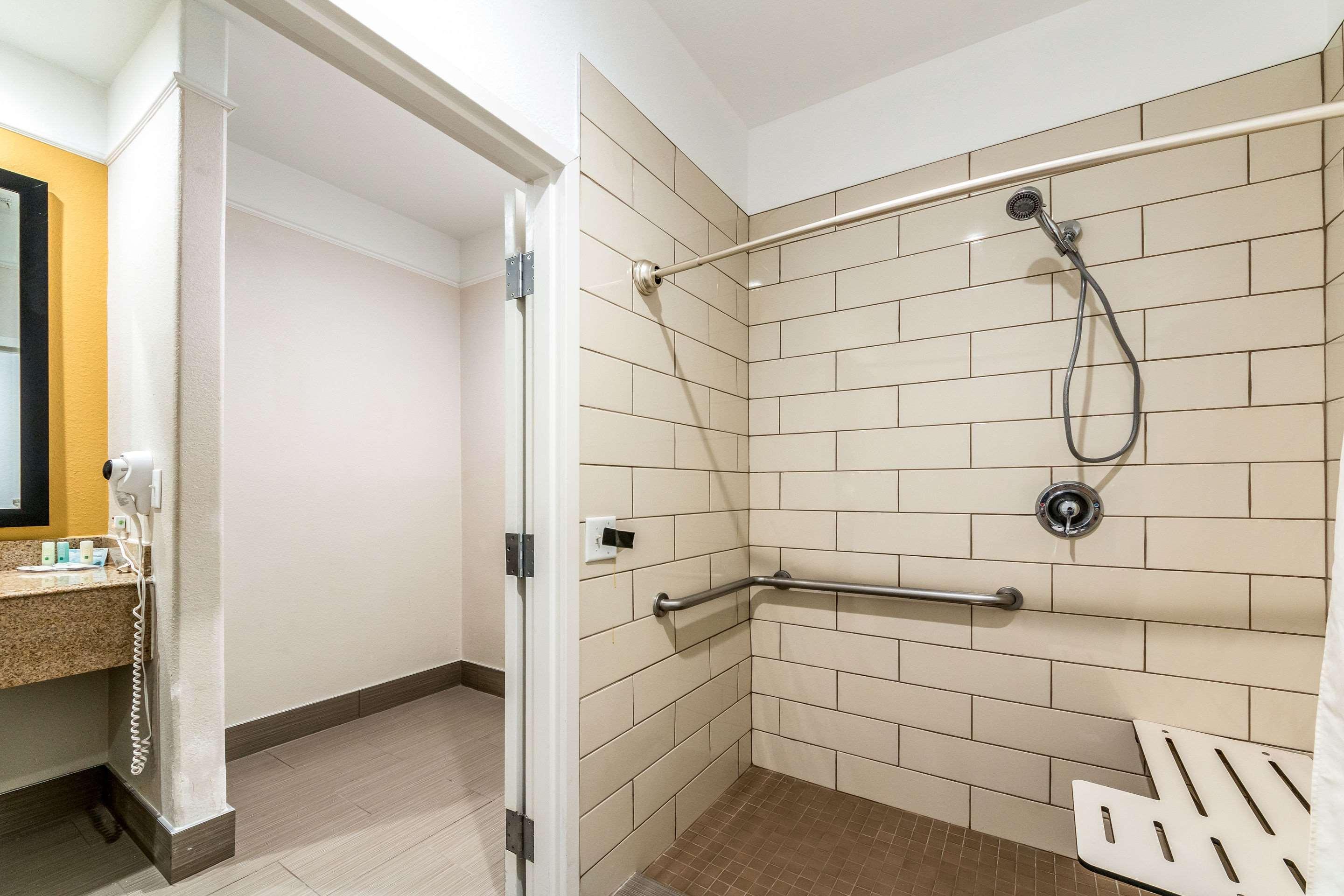 Quality Inn & Suites Seaworld North San Antonio Kültér fotó