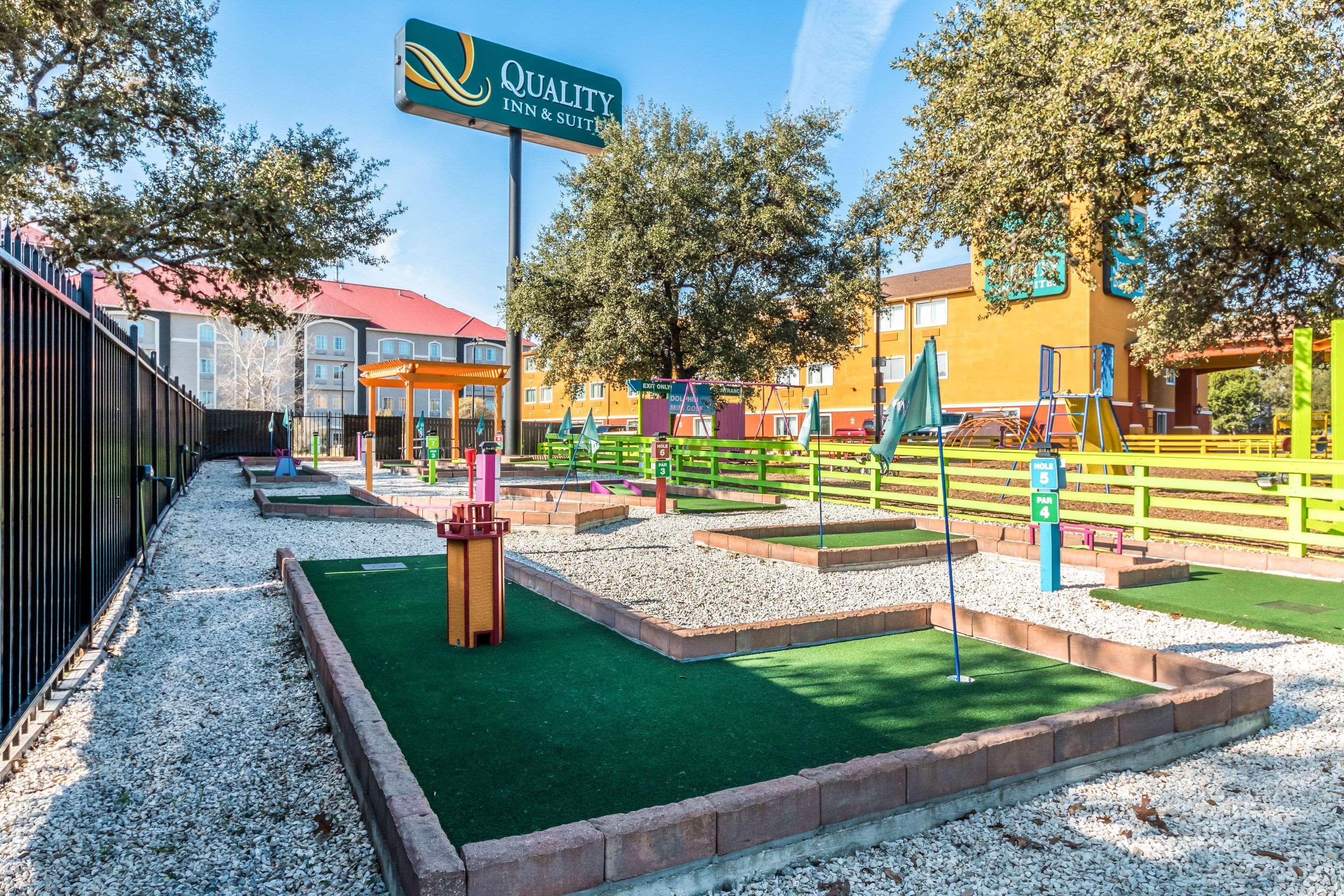 Quality Inn & Suites Seaworld North San Antonio Kültér fotó