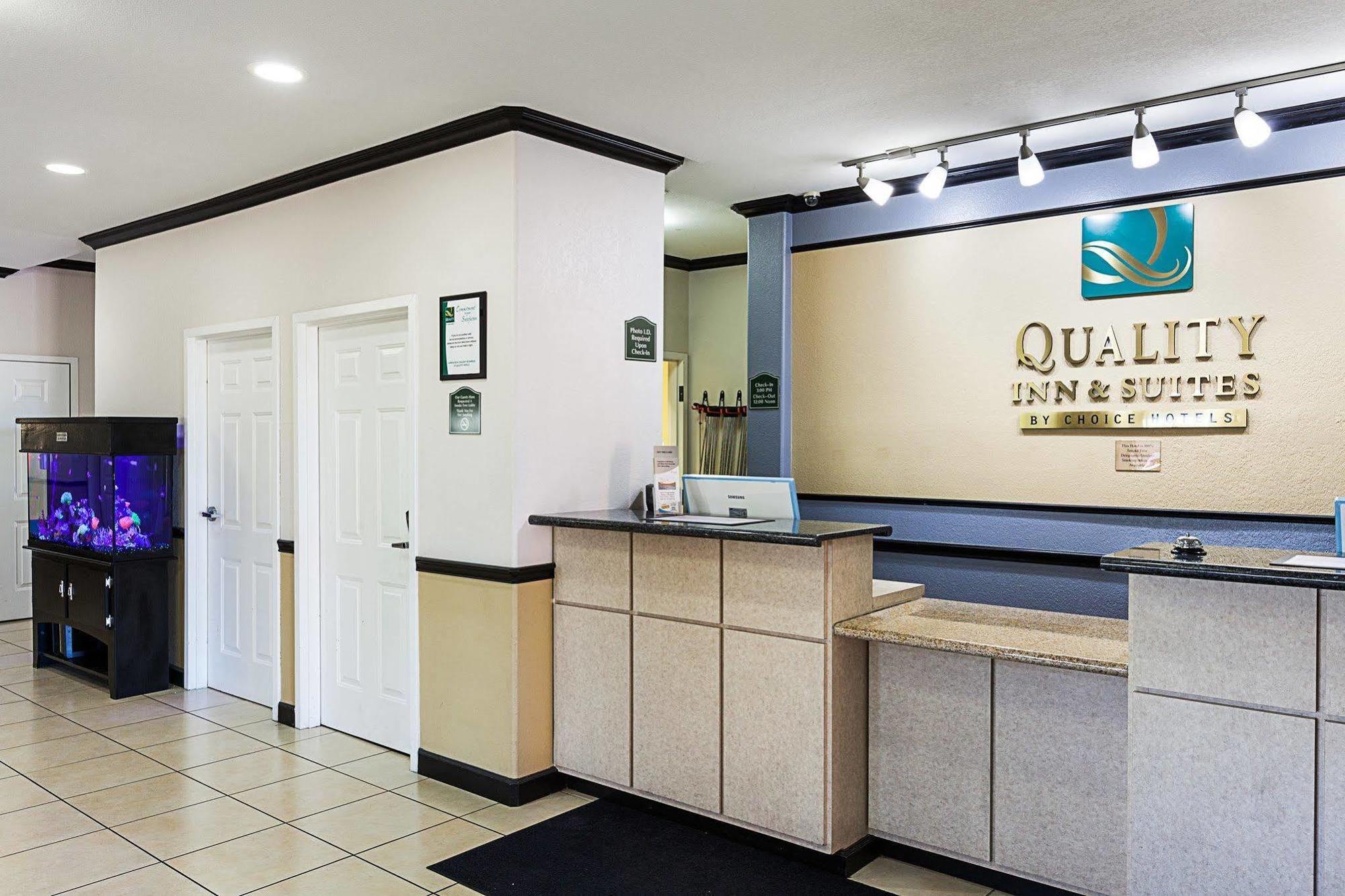 Quality Inn & Suites Seaworld North San Antonio Kültér fotó