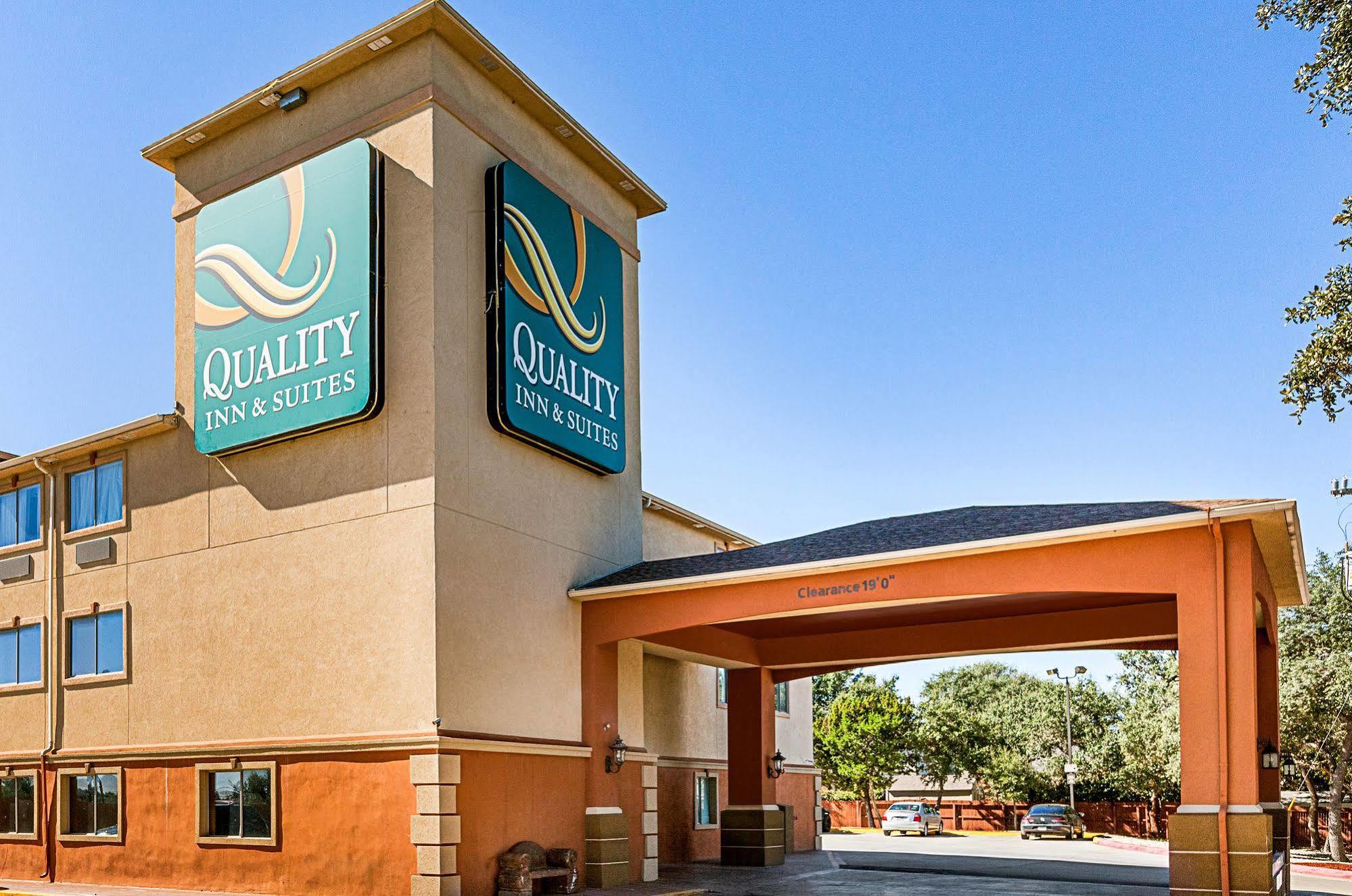 Quality Inn & Suites Seaworld North San Antonio Kültér fotó